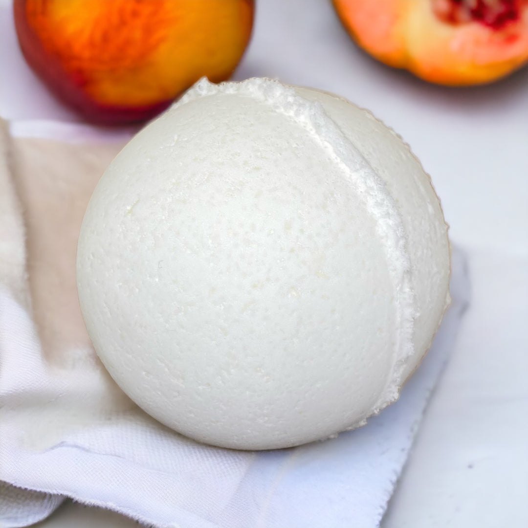 Peaches & Cream Bath Bomb